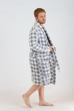 Cargar imagen en el visor de la galería, Light Gray Bristle Men